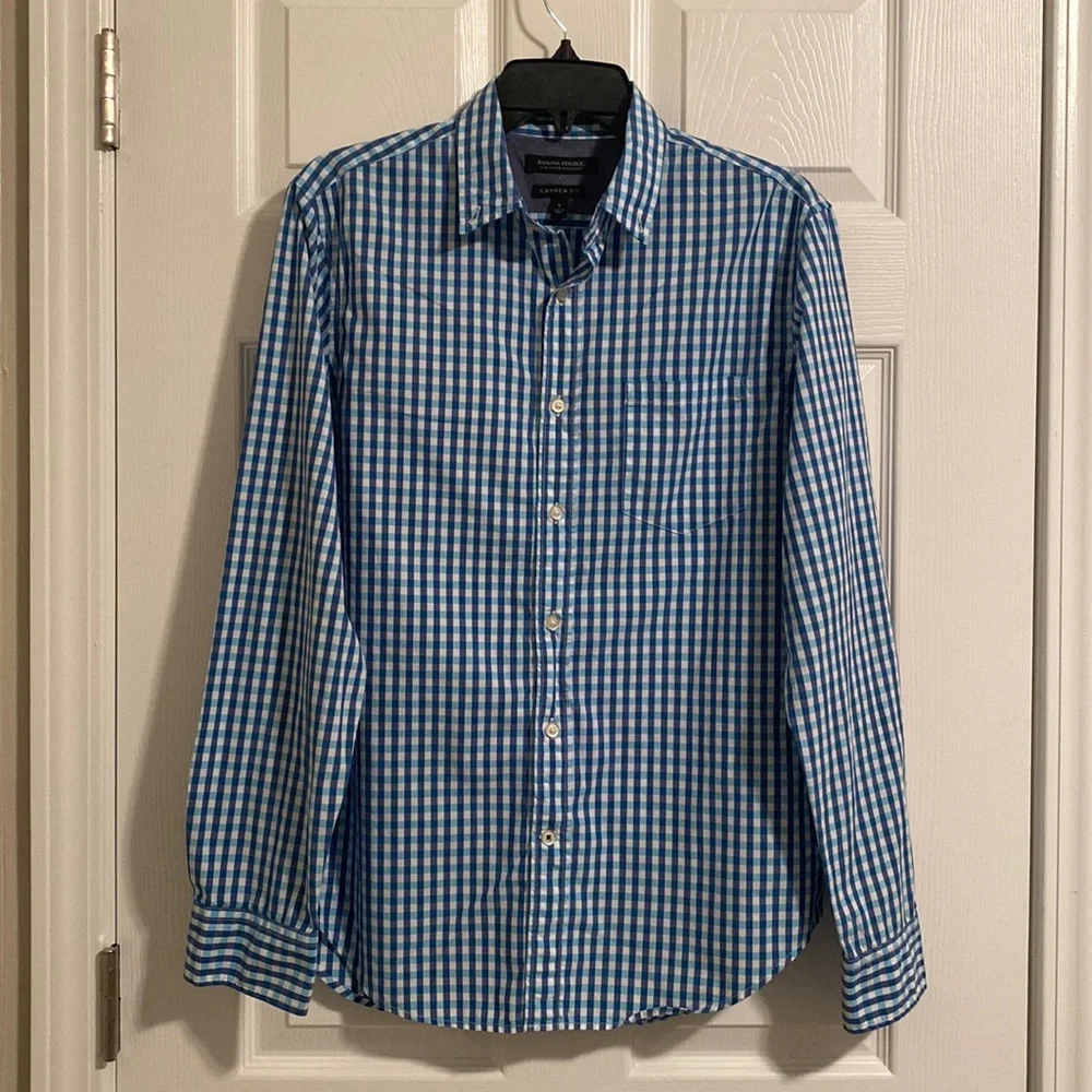 Banana Republic button down shirt Size S